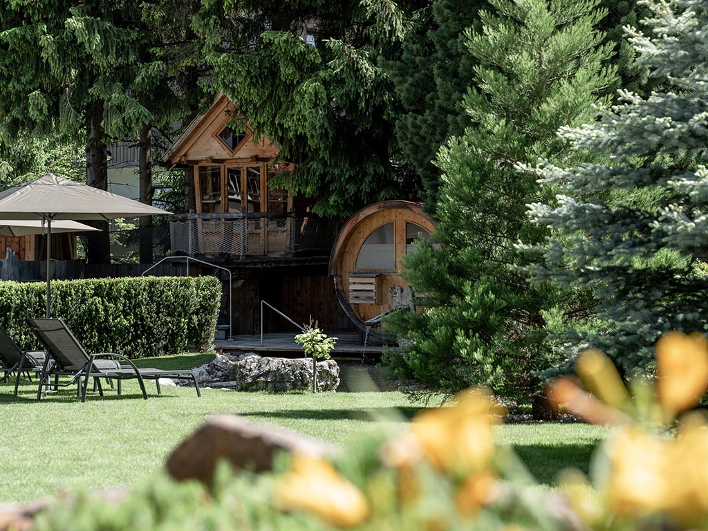 Il giardino dello Chalet Elisabeth nelle Dolomiti dell'Alto Adige